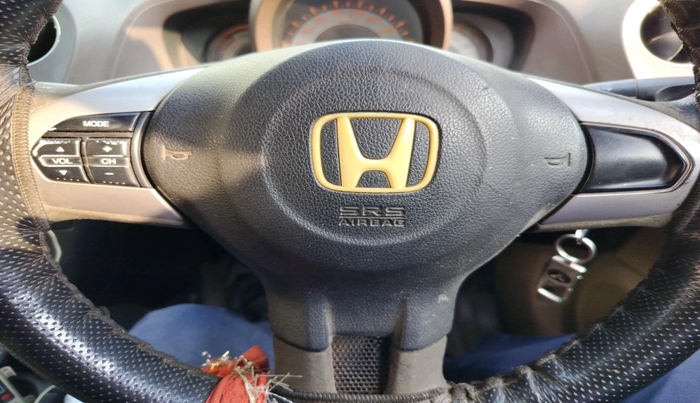 2012 Honda Brio S(O) MT, Petrol, Manual, 1,07,052 km, interior