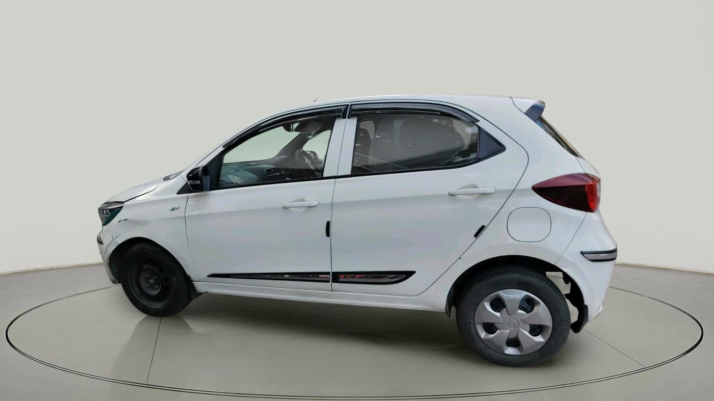 2023 Tata TIAGO EV XT LONG RANGE, Electric, Automatic, 38,614 km, exterior