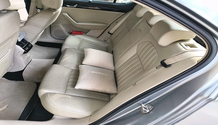 2019 Skoda Superb L&K 1.8 TSI AT, Petrol, Automatic, 50,691 km, interior