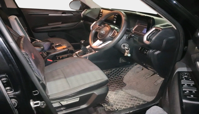 2021 KIA SONET HTK PLUS 1.2, Petrol, Manual, 69,330 km, interior