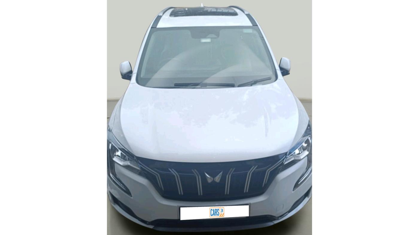 2024 Mahindra XUV700 AX 7 LUXURY D AT 7 STR, Diesel, Automatic, 15,872 km, exterior
