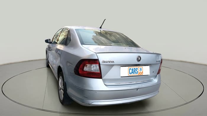 2017 Skoda Rapid STYLE 1.6 MPI AT, Petrol, Automatic, 1,35,349 km, exterior