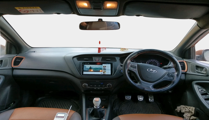 2016 Hyundai i20 Active 1.2 SX, Petrol, Manual, 65,360 km, interior