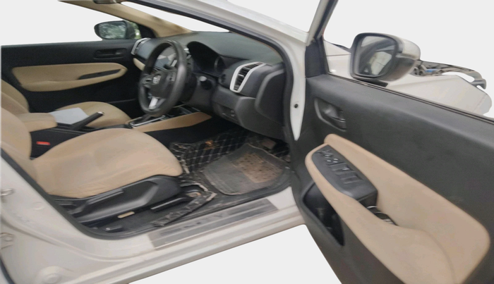 2022 Honda City 1.5L I-VTE V CVT, Petrol, Automatic, 67,414 km, interior