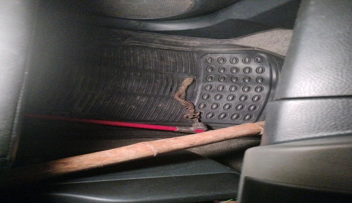 2012 Maruti Wagon R 1.0 VXI, Petrol, Manual, 1,76,382 km, interior