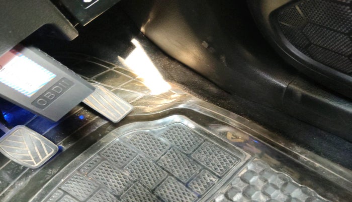 2022 Maruti BREZZA VXI SMART HYBRID, Petrol, Manual, 37,519 km, interior