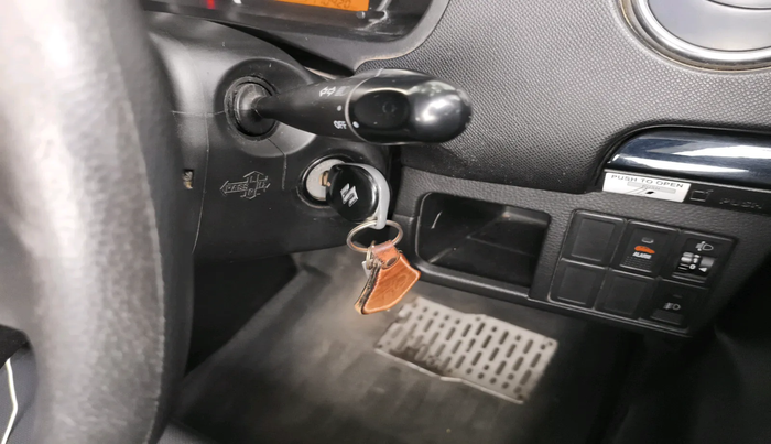 2013 Maruti Wagon R Stingray VXI, Petrol, Manual, 1,10,420 km, interior