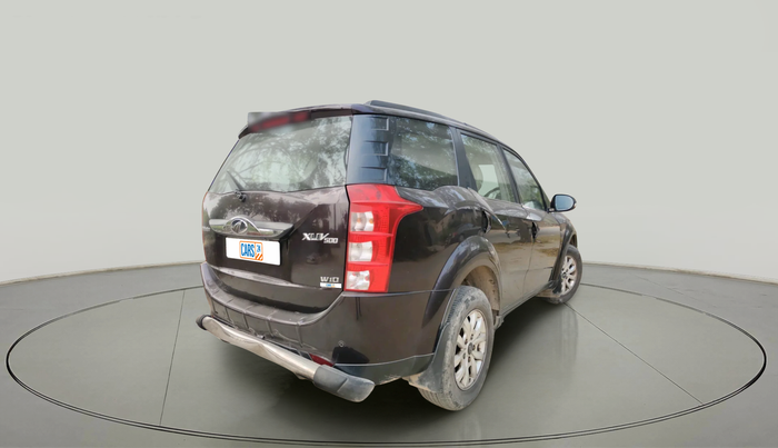 2017 Mahindra XUV500 W10 AT, Diesel, Automatic, 97,101 km, exterior