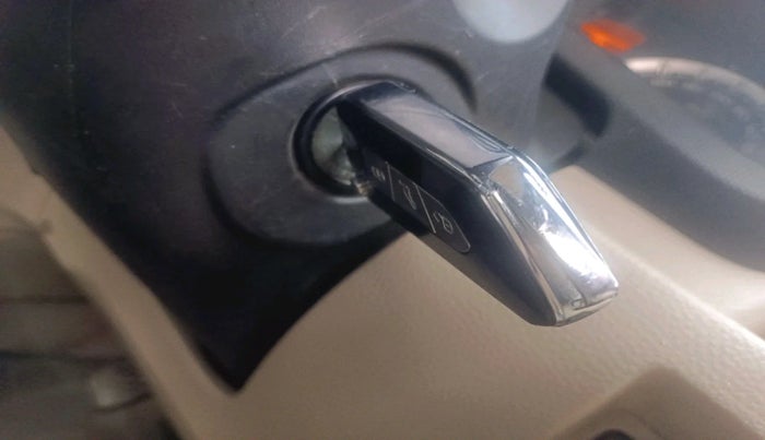 2014 Maruti Swift Dzire VXI, Petrol, Manual, 81,145 km, interior