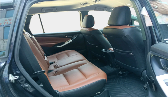 2022 Toyota Innova Crysta 2.7 GX AT 7 STR, Petrol, Automatic, 76,540 km, interior