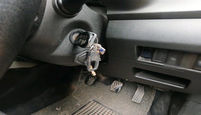 2016 Maruti Baleno DELTA PETROL 1.2, Petrol, Manual, 1,03,422 km, interior