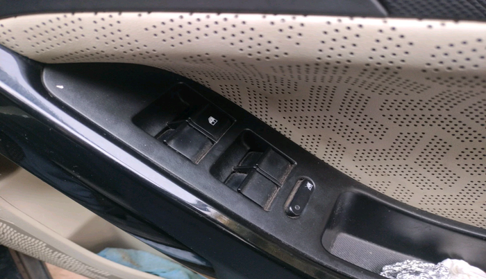 2022 Tata NEXON EV XZ PLUS LUX, Electric, Automatic, 68,891 km, interior