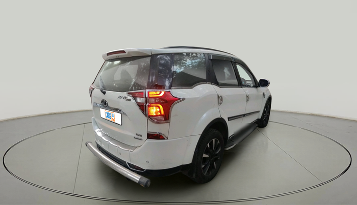 2019 Mahindra XUV500 W11 AT, Diesel, Automatic, 1,11,404 km, exterior