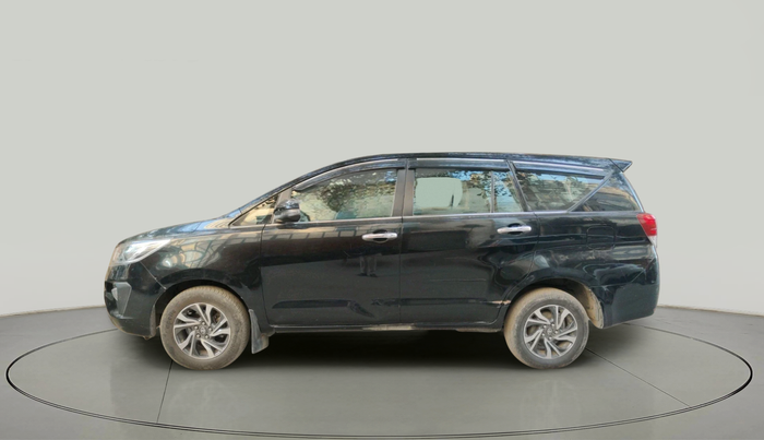 2022 Toyota Innova Crysta 2.4 VX 8 STR, Diesel, Manual, 67,254 km, exterior