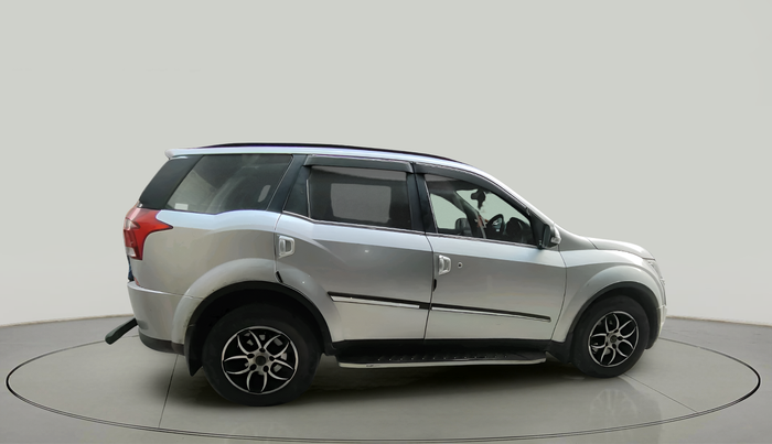 2020 Mahindra XUV500 W7, Diesel, Manual, 52,973 km, exterior