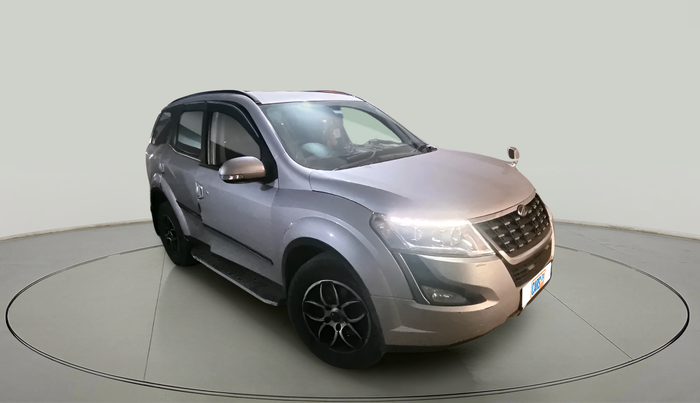 2020 Mahindra XUV500 W7, Diesel, Manual, 52,973 km, exterior