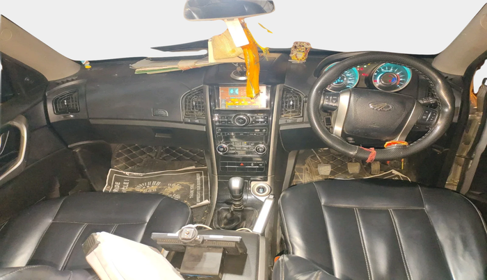 2020 Mahindra XUV500 W7, Diesel, Manual, 52,973 km, interior