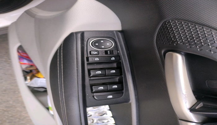 2023 KIA SONET HTX 1.0 DCT, Petrol, Automatic, 65,636 km, interior