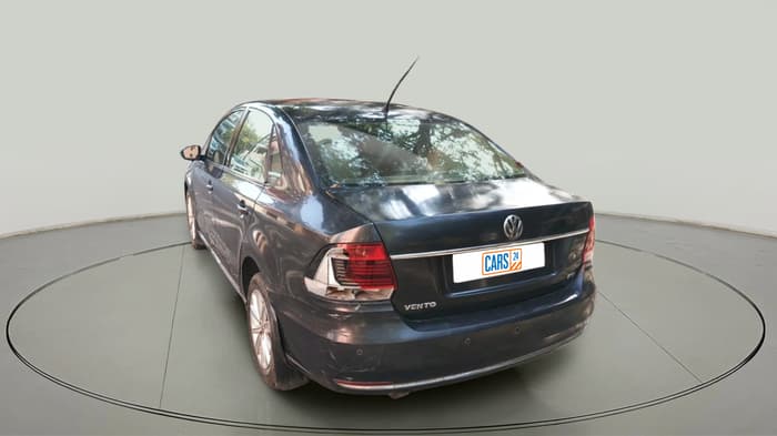 2015 Volkswagen Vento HIGHLINE PETROL AT, Petrol, Automatic, 94,319 km, exterior