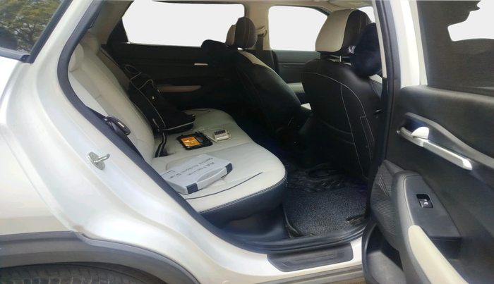 2023 KIA SELTOS HTK PLUS 1.5 IMT, Petrol, Manual, 37,051 km, interior