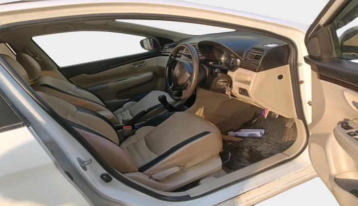 2016 Maruti Ciaz VDI SHVS, Diesel, Manual, 92,609 km, interior