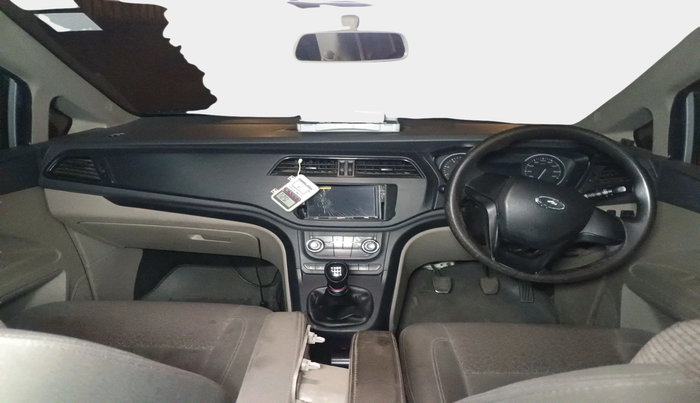 2019 Mahindra MARAZZO M2 7STR, Diesel, Manual, 60,157 km, interior