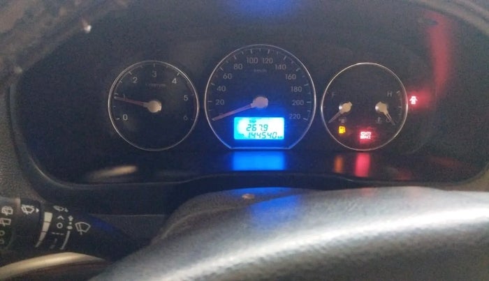 2011 Hyundai Santa Fe 4 WD, Diesel, Manual, 1,44,540 km, interior