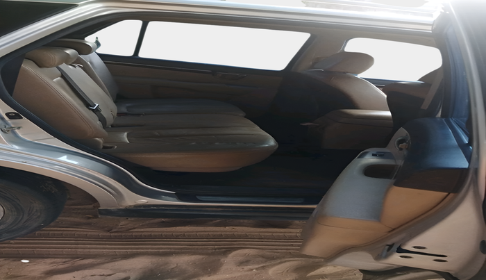 2011 Hyundai Santa Fe 4 WD, Diesel, Manual, 1,44,540 km, interior