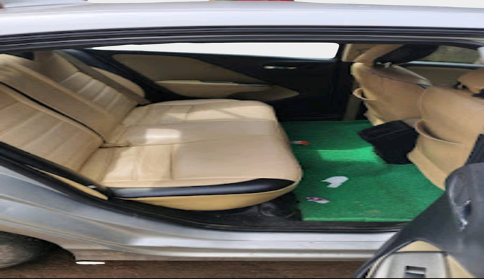 2016 Honda City 1.5L I-VTEC V MT, Petrol, Manual, 1,57,308 km, interior