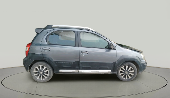 2014 Toyota Etios CROSS 1.2 G, Petrol, Manual, 1,34,334 km, exterior