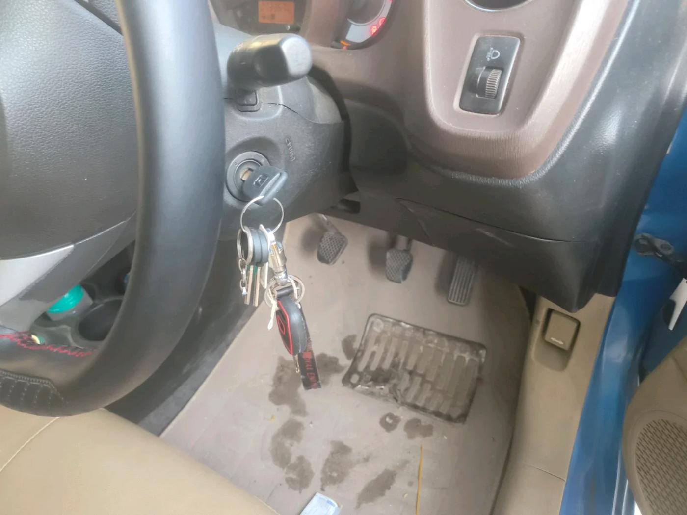 2012 Honda Brio S MT, Petrol, Manual, 73,367 km, interior