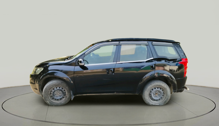 2015 Mahindra XUV500 W4, Diesel, Manual, 1,31,128 km, exterior