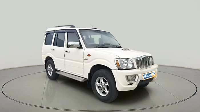 2011 Mahindra Scorpio VLX 2WD BS-III, Diesel, Manual, 2,03,394 km, exterior