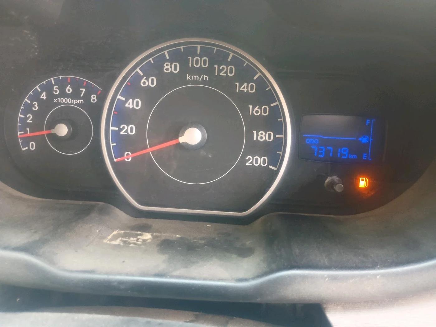 2012 Hyundai i10 MAGNA 1.1, CNG, Manual, 74,600 km, interior