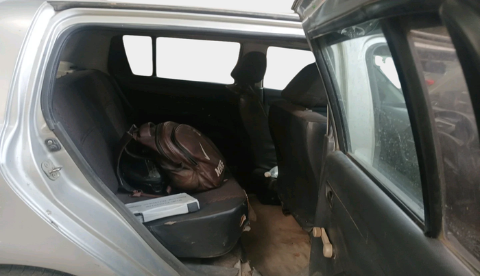 2011 Maruti Swift LXI, Petrol, Manual, 1,91,795 km, interior