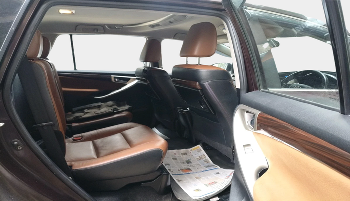 2016 Toyota Innova Crysta 2.8 ZX AT 7 STR, Diesel, Automatic, 1,17,564 km, interior