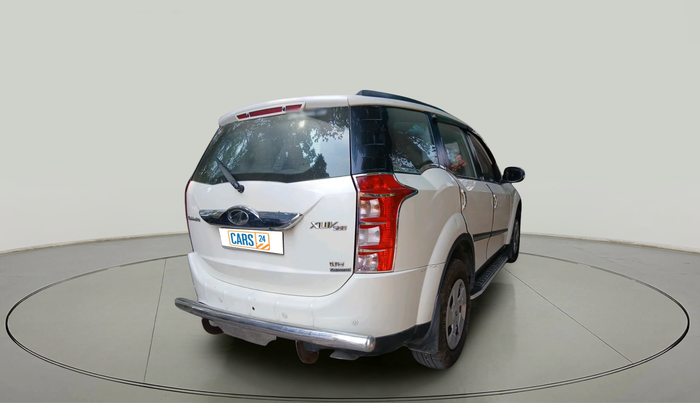 2018 Mahindra XUV500 W6 AT 1.99, Diesel, Automatic, 94,373 km, exterior