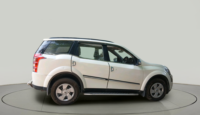 2018 Mahindra XUV500 W6 AT 1.99, Diesel, Automatic, 94,373 km, exterior