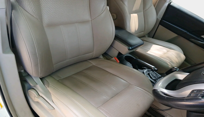 2018 Mahindra XUV500 W6 AT 1.99, Diesel, Automatic, 94,373 km, interior