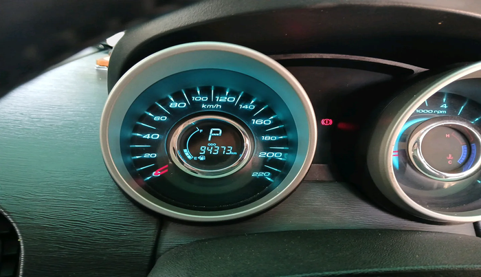 2018 Mahindra XUV500 W6 AT 1.99, Diesel, Automatic, 94,373 km, interior