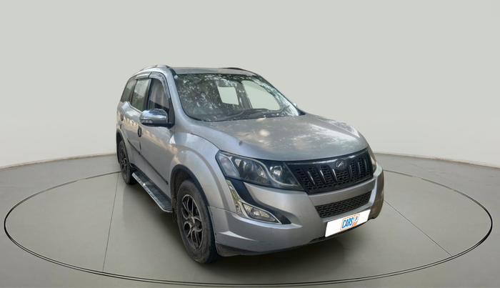 2016 Mahindra XUV500 W6 AT 1.99, Diesel, Automatic, 2,38,933 km, exterior
