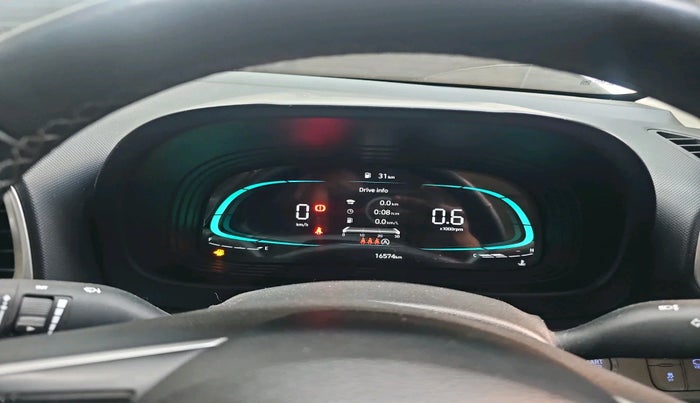 2023 Hyundai VENUE SX 1.2 PETROL, Petrol, Manual, 16,574 km, interior