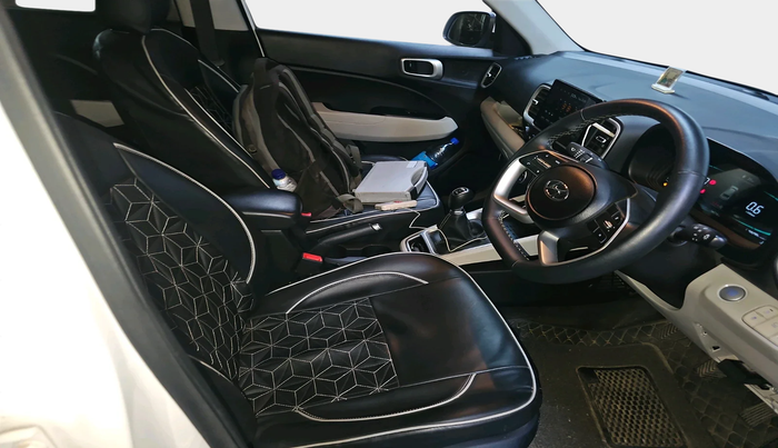 2023 Hyundai VENUE SX 1.2 PETROL, Petrol, Manual, 16,574 km, interior