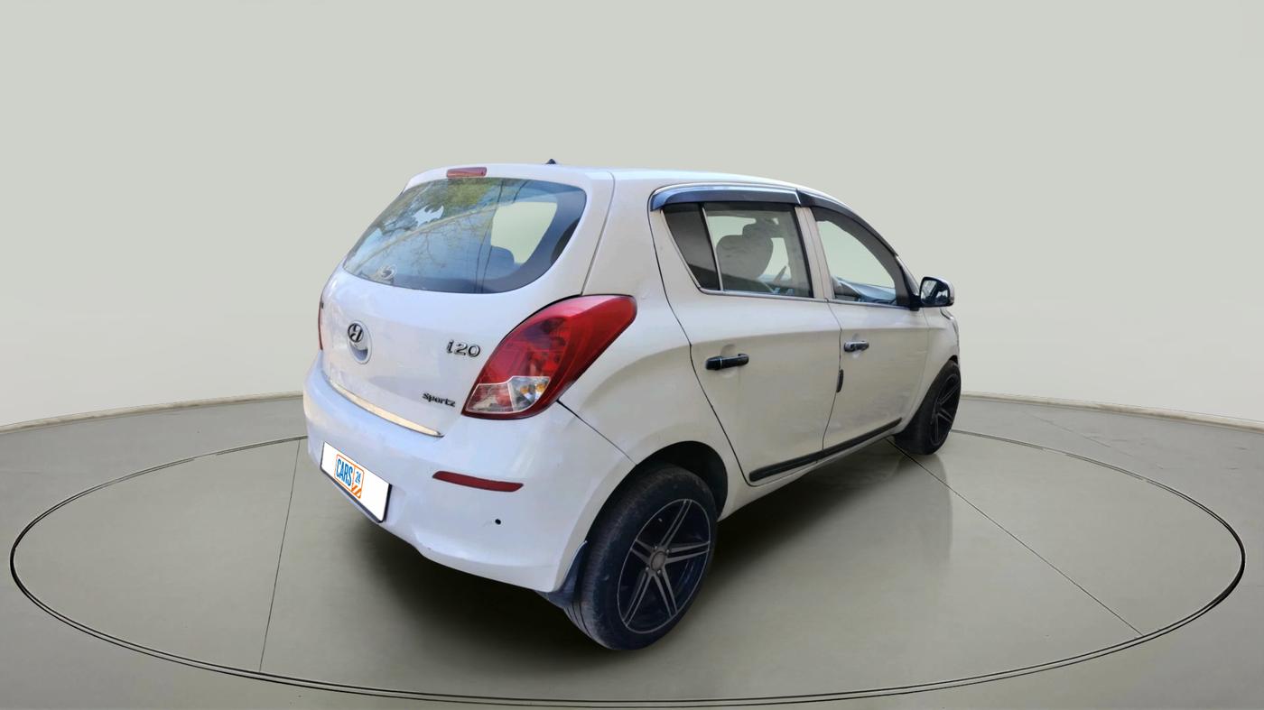 2013 Hyundai i20 SPORTZ 1.2, CNG, Manual, 1,11,819 km, exterior