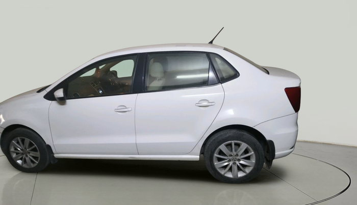 2017 Volkswagen Ameo HIGHLINE PLUS 1.5L 16 ALLOY, Diesel, Manual, 44,349 km, exterior