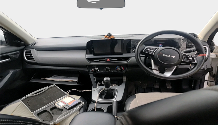 2024 KIA SELTOS HTE 1.5 Diesel MT, Diesel, Manual, 33,850 km, interior