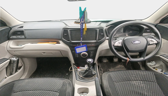 2022 Mahindra XUV300 W4 1.2 PETROL, Petrol, Manual, 37,759 km, interior