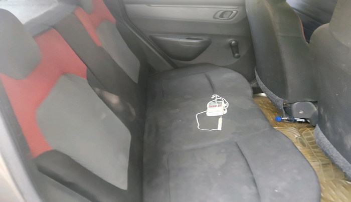 2016 Renault Kwid RXT 0.8, Petrol, Manual, 94,409 km, interior