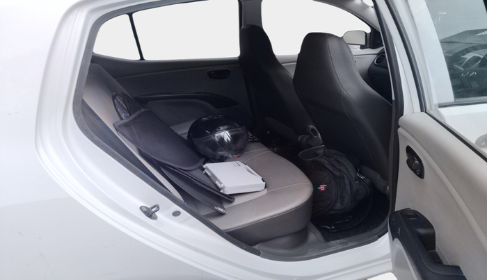 2014 Hyundai i10 MAGNA 1.1, Petrol, Manual, 11,436 km, interior