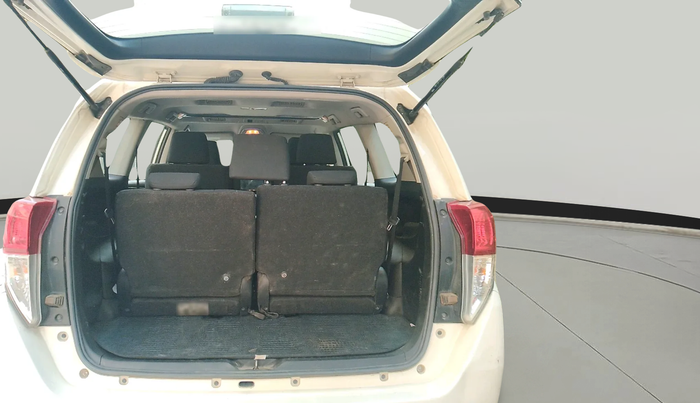 2016 Toyota Innova Crysta 2.4 VX 7 STR, Diesel, Manual, 56,119 km, exterior